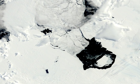 Pine Island Glacier Iceberg Heads Out to Sea